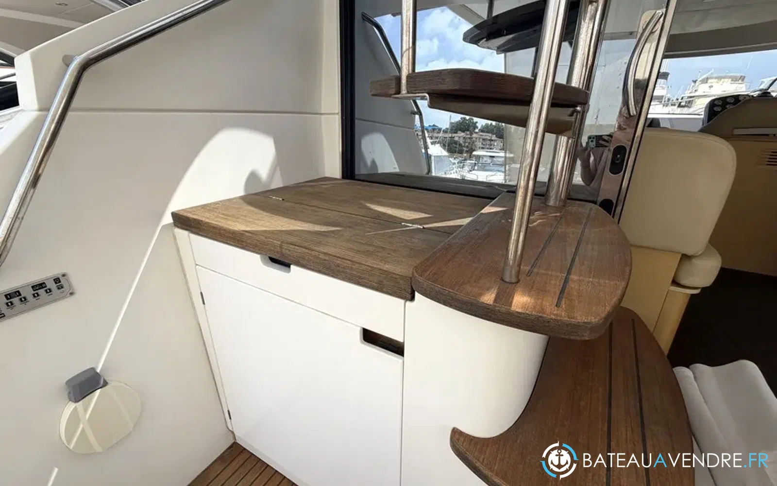 slider 7 Beneteau Monte Carlo 47 Fly