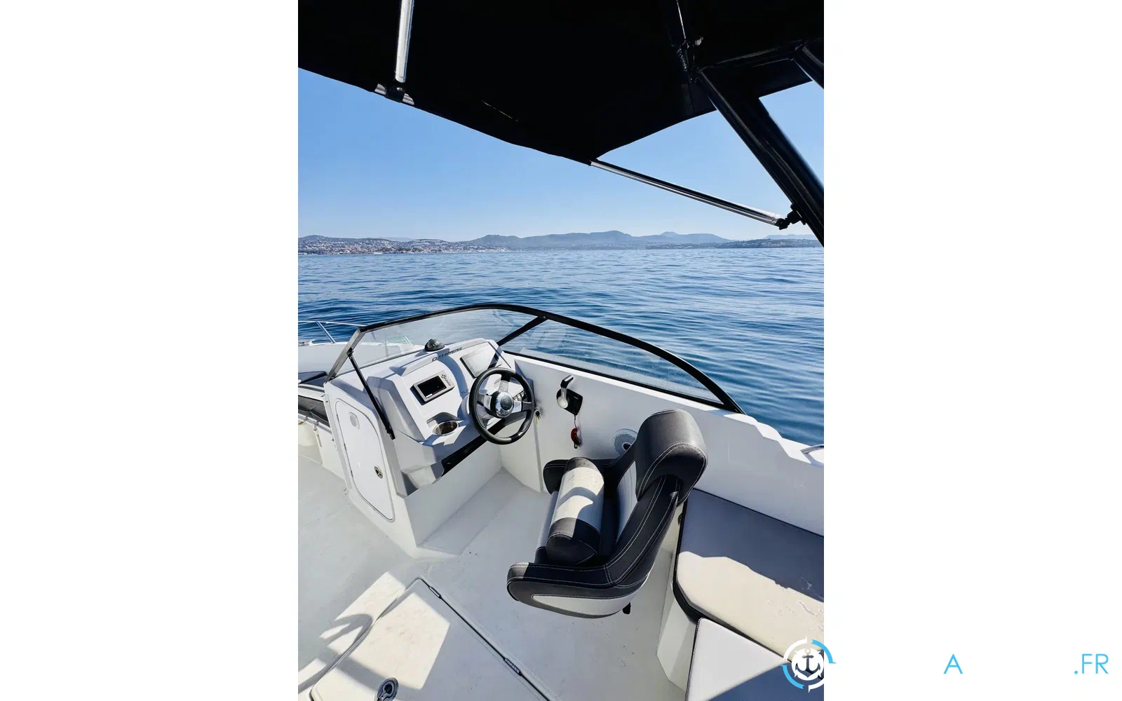 slider 5 Jeanneau Cap Camarat 6.5 BR Serie 2
