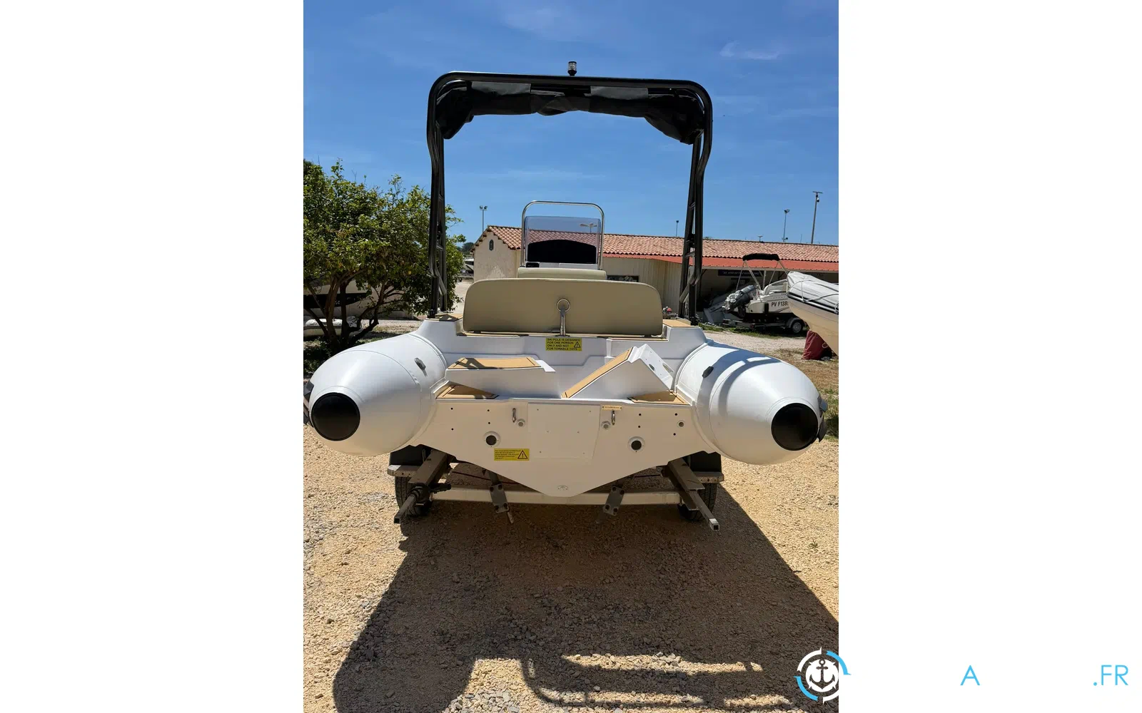 slider 11 Tiger Marine Pro Line 550