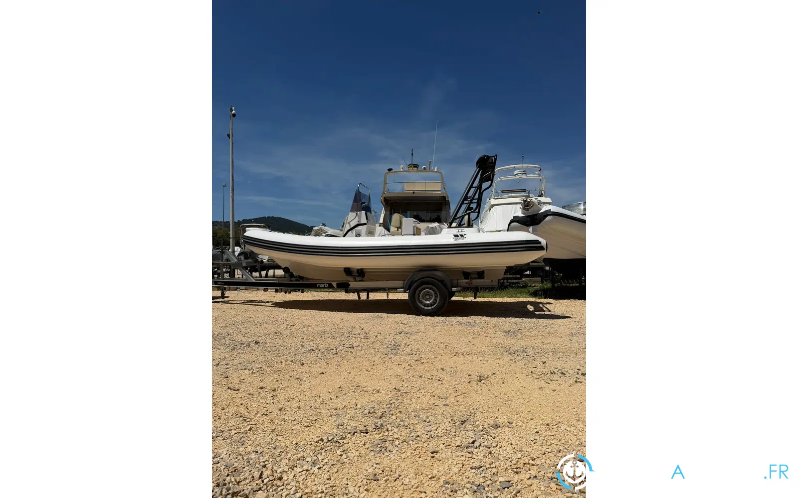 slider 10 Tiger Marine Pro Line 550
