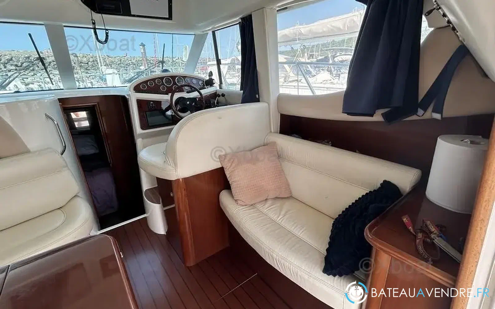 slider 9 Jeanneau Prestige 32