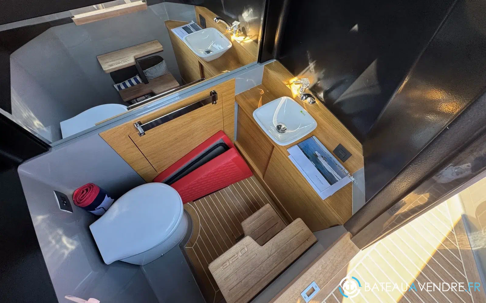 slider 10 De Antonio Yachts D28