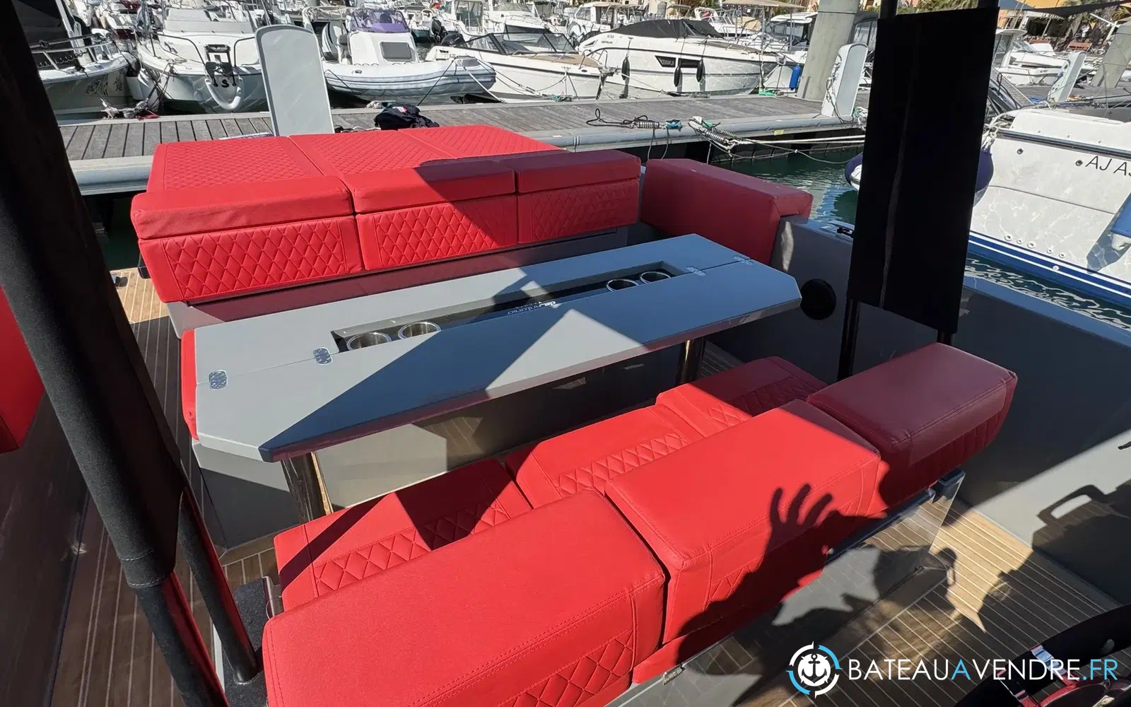 slider 7 De Antonio Yachts D28
