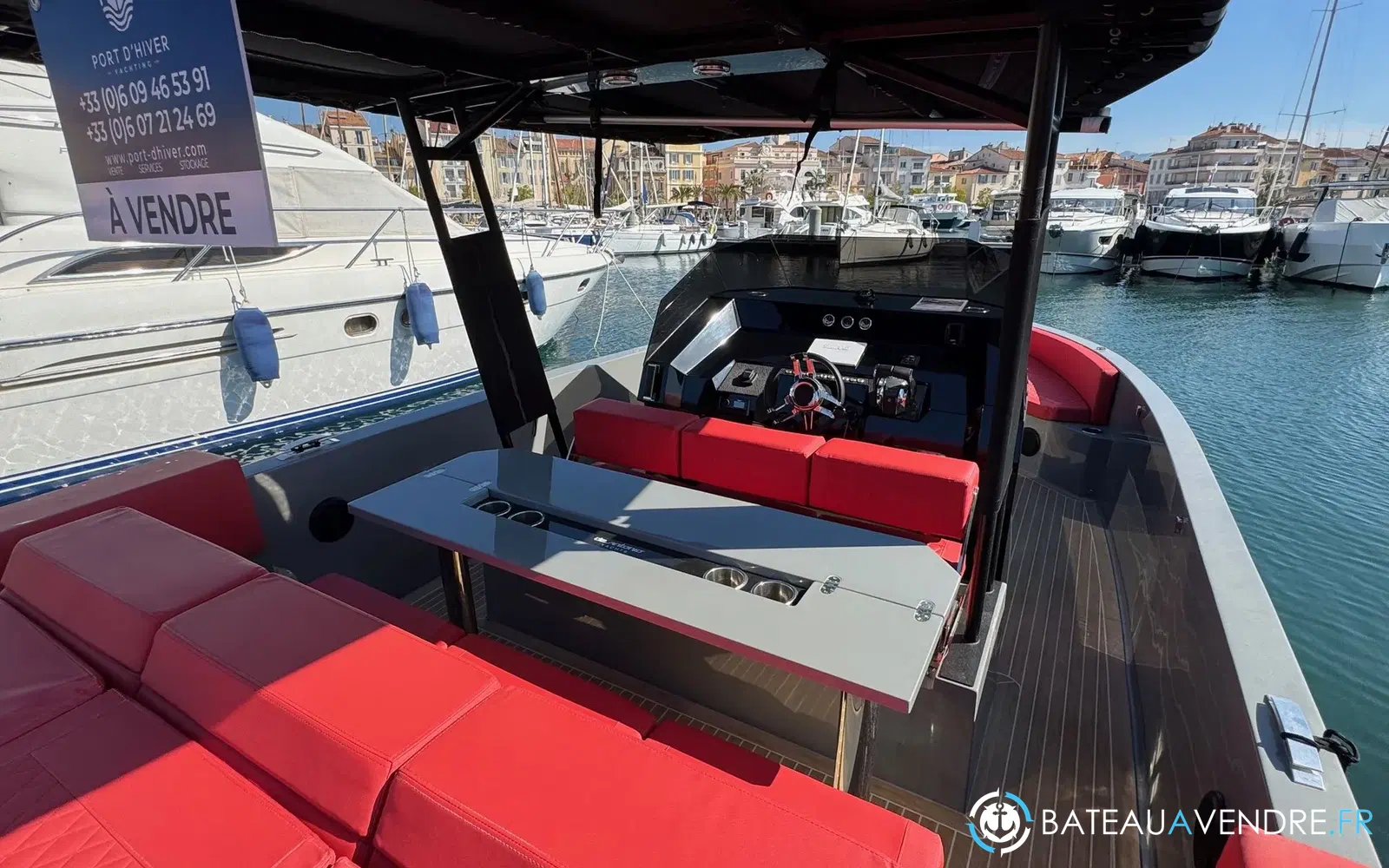slider 8 De Antonio Yachts D28
