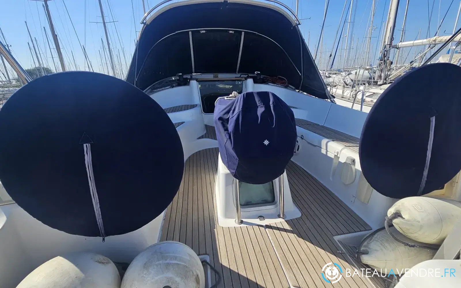 slider 1 Jeanneau Sun Odyssey 42 DS