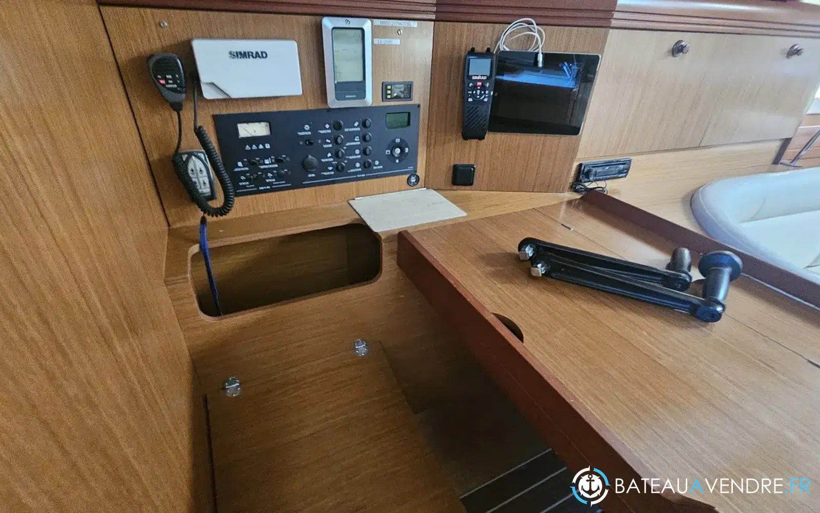 slider 8 Jeanneau Sun Odyssey 42 DS