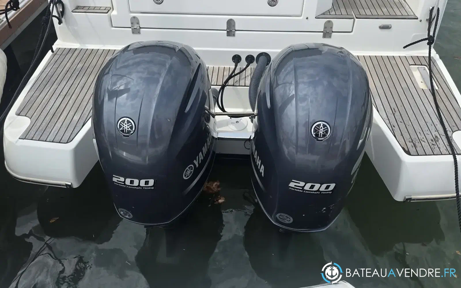 slider 7 Jeanneau Leader 30