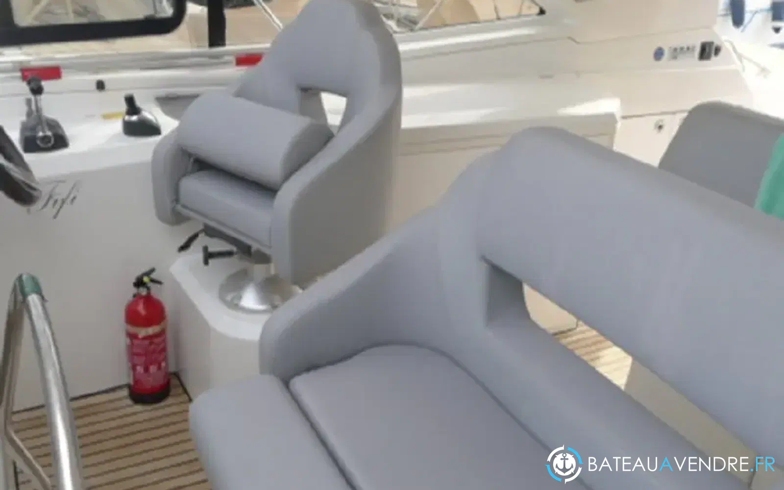 slider 9 Beneteau Monte Carlo 42