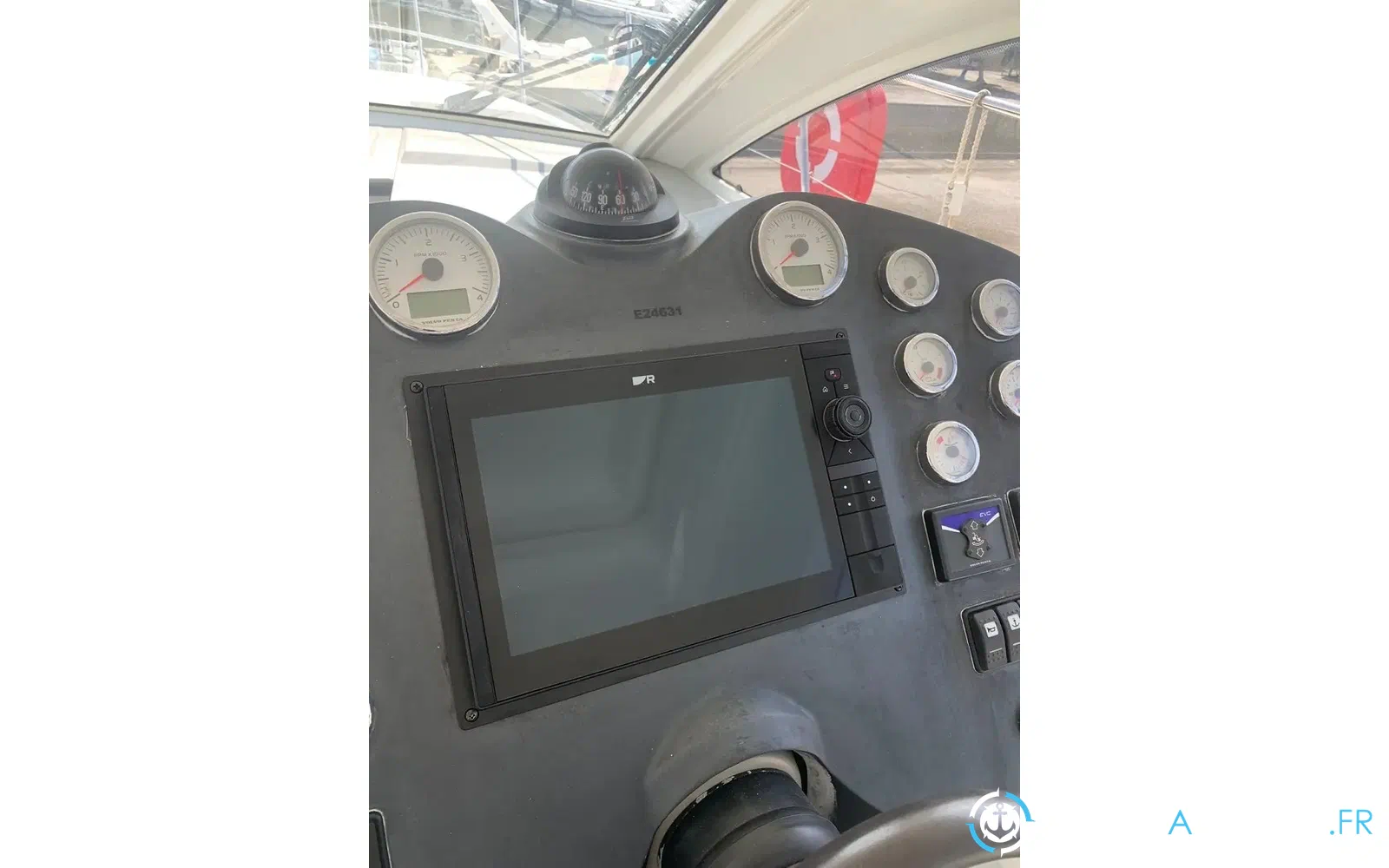 slider 11 Beneteau Monte Carlo 42