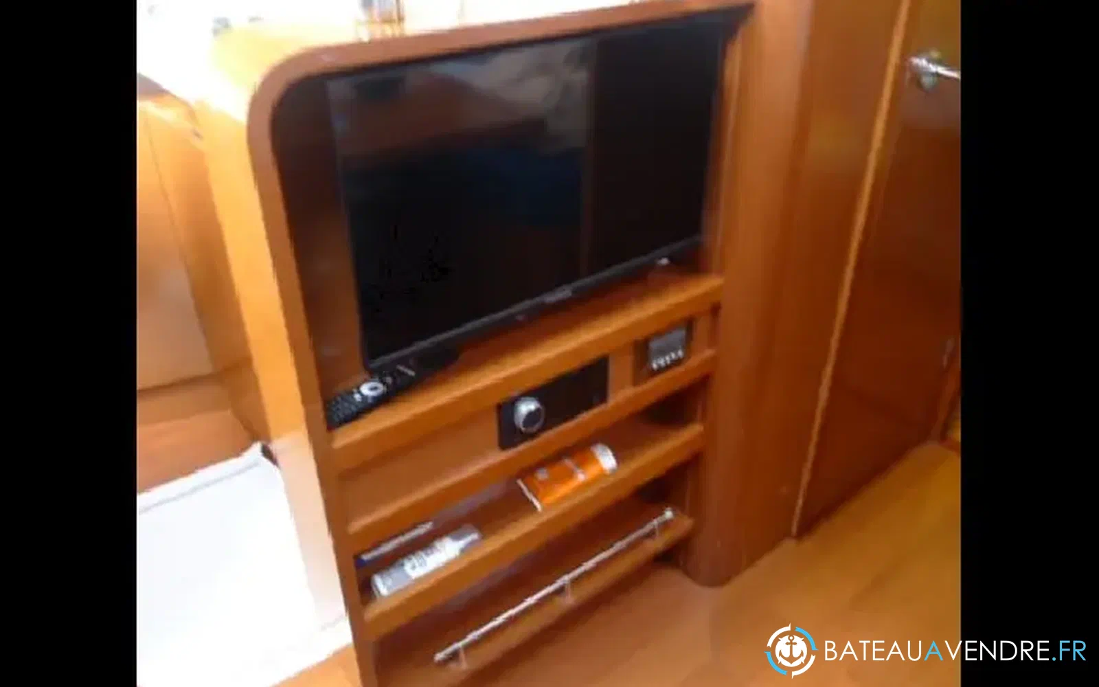 slider 16 Beneteau Monte Carlo 42