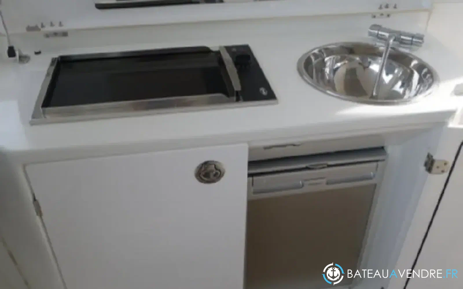 slider 27 Beneteau Monte Carlo 42