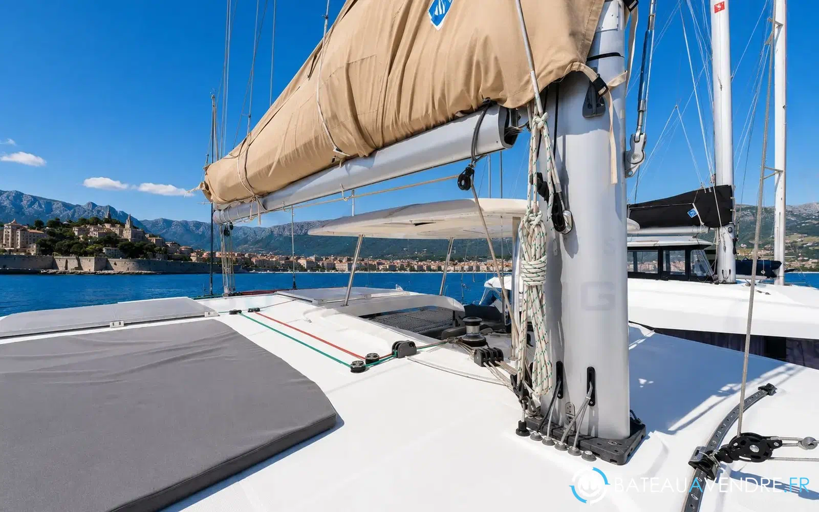 slider 12 Lagoon 42
