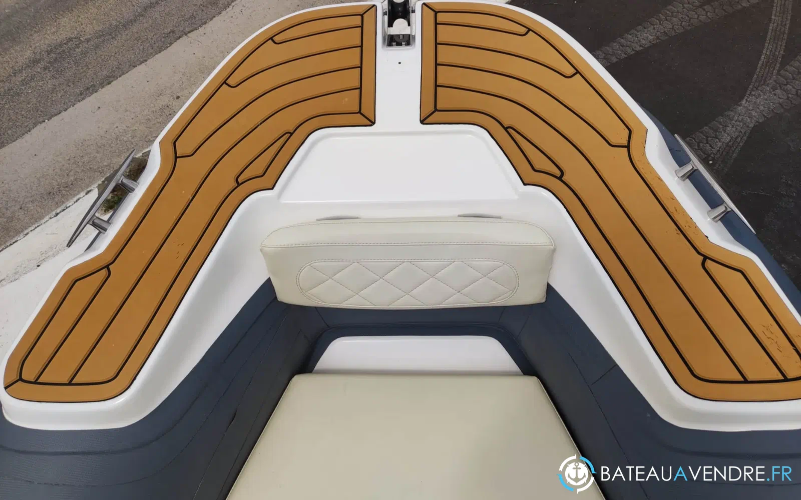 slider 13 Sharkboat Loup 59 SL