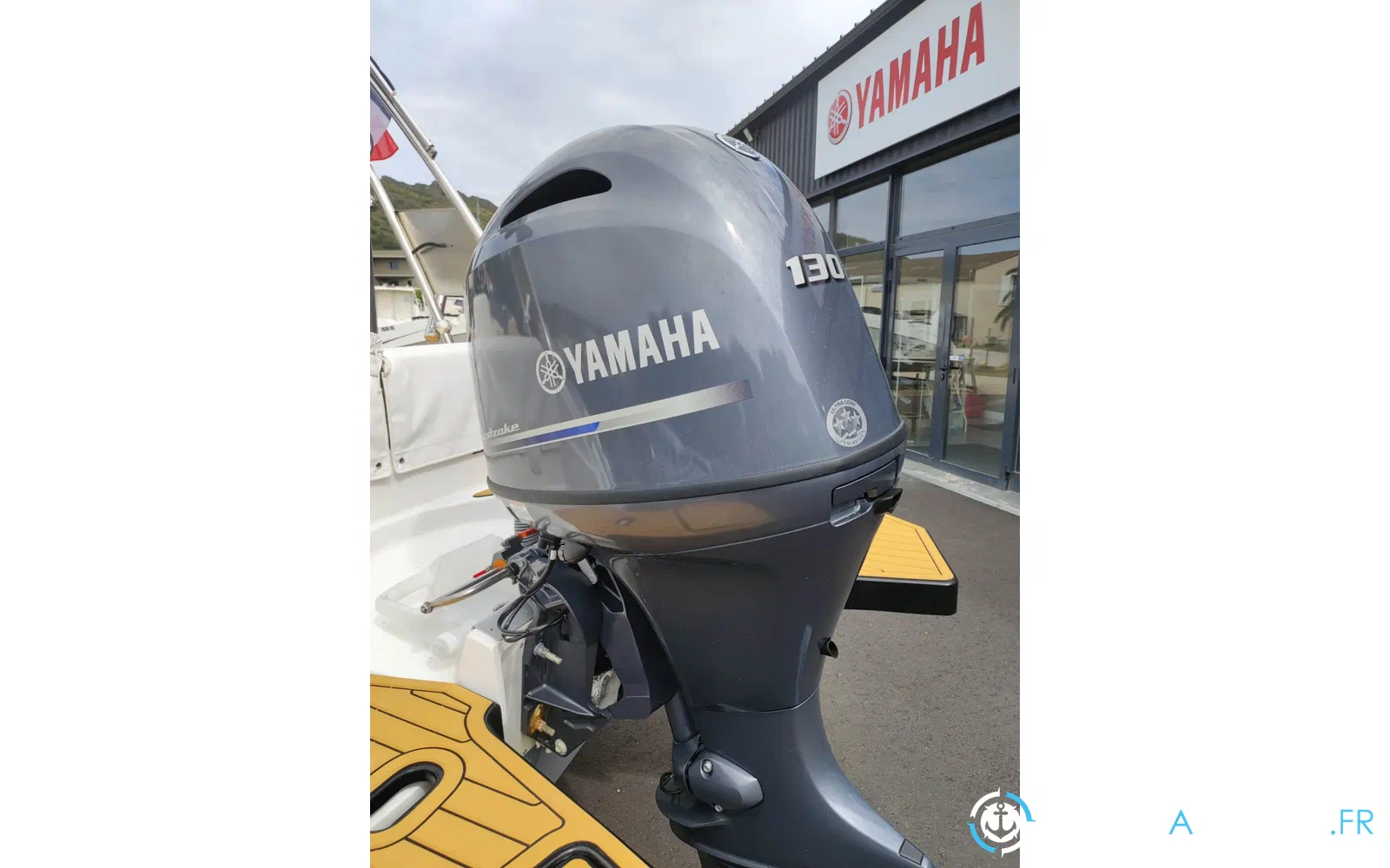 slider 16 Sharkboat Loup 59 SL