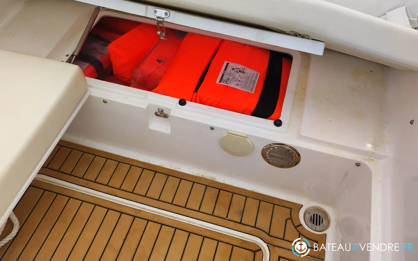 slider 19 Sharkboat Loup 59 SL
