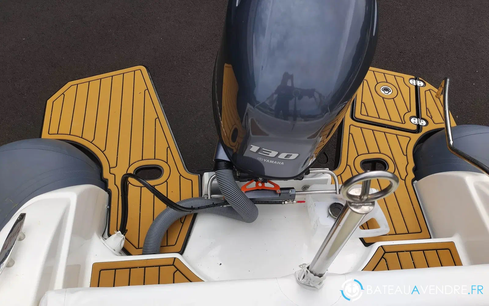 slider 25 Sharkboat Loup 59 SL