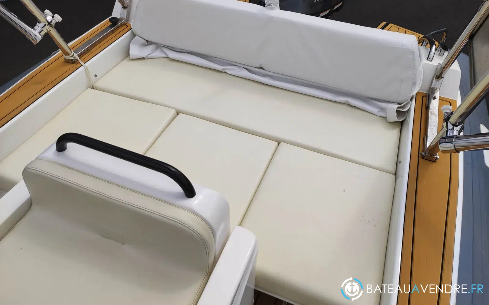 slider 2 Sharkboat Loup 59 SL