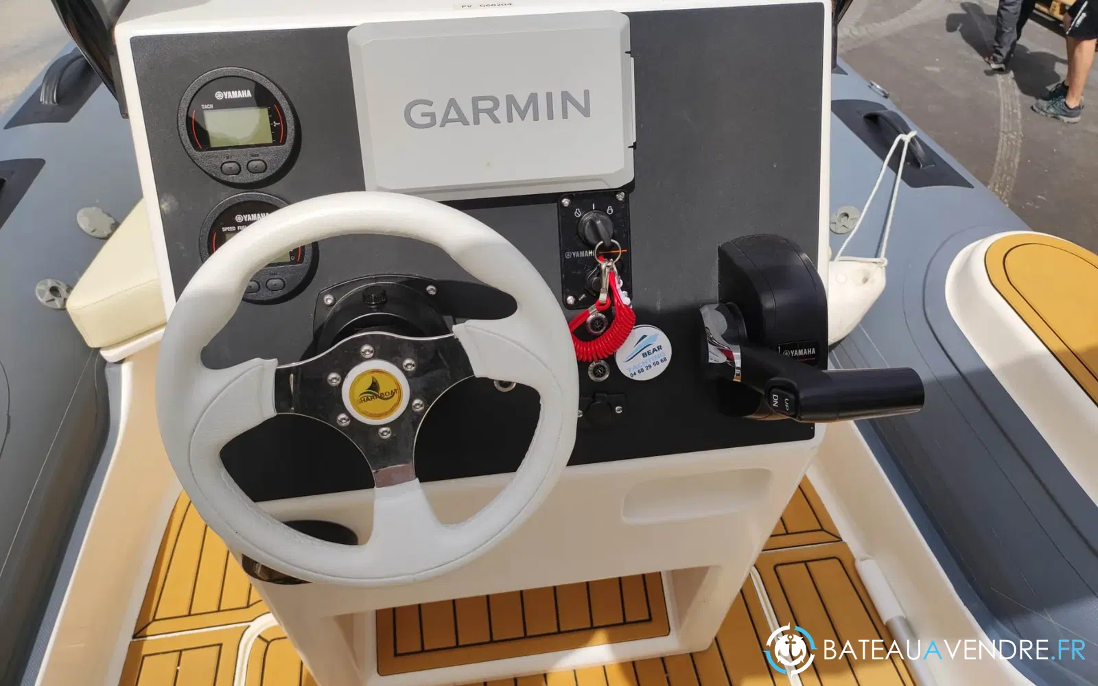 slider 6 Sharkboat Loup 59 SL