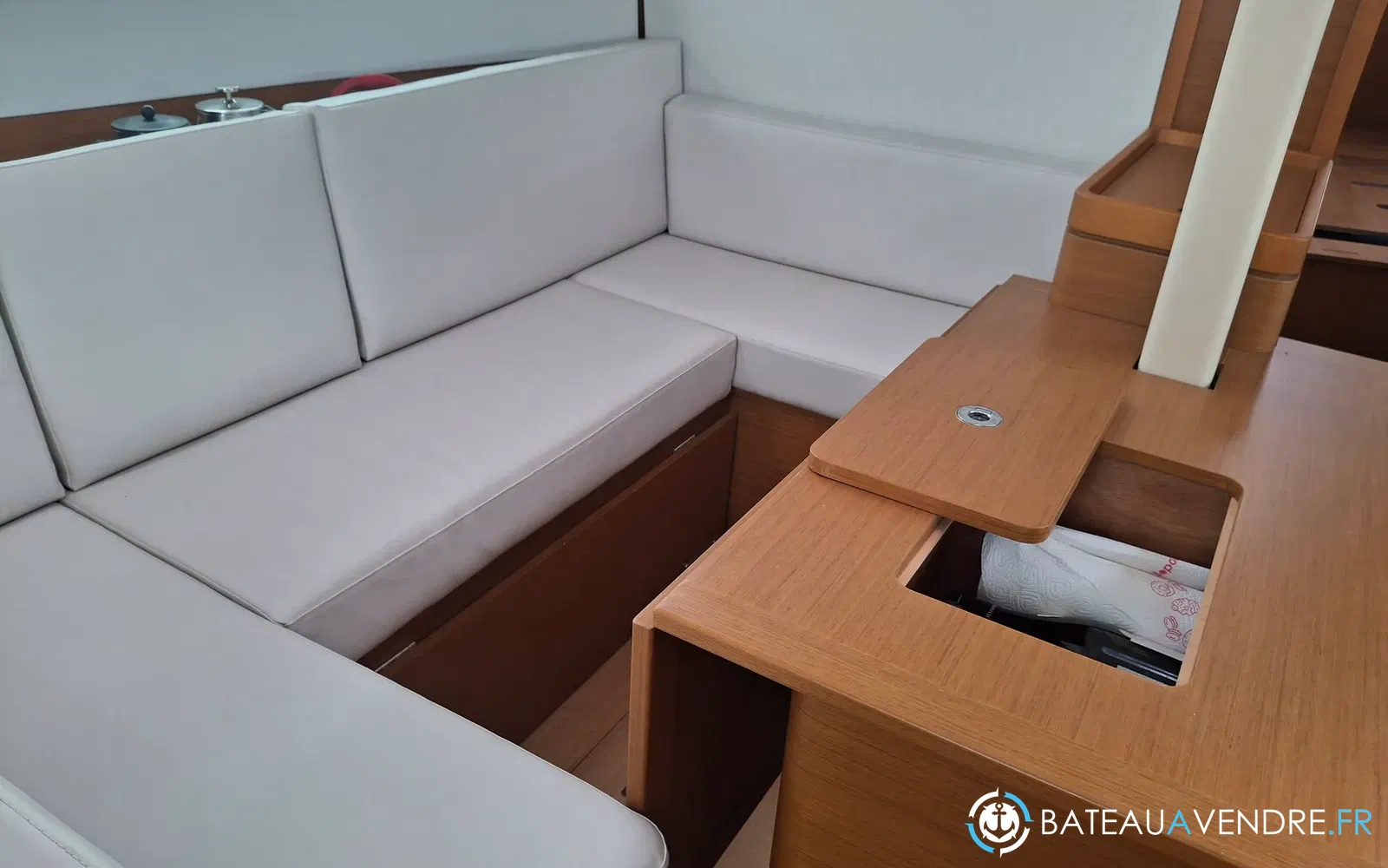 slider 12 Jeanneau Sun Odyssey 380