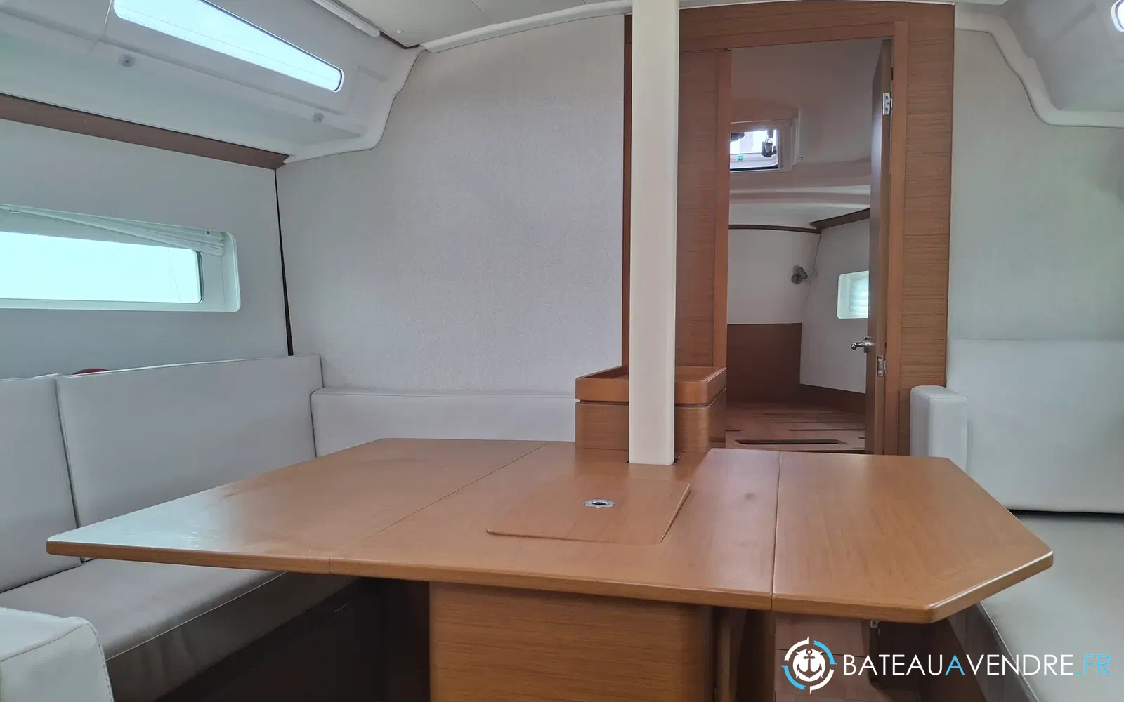 slider 13 Jeanneau Sun Odyssey 380