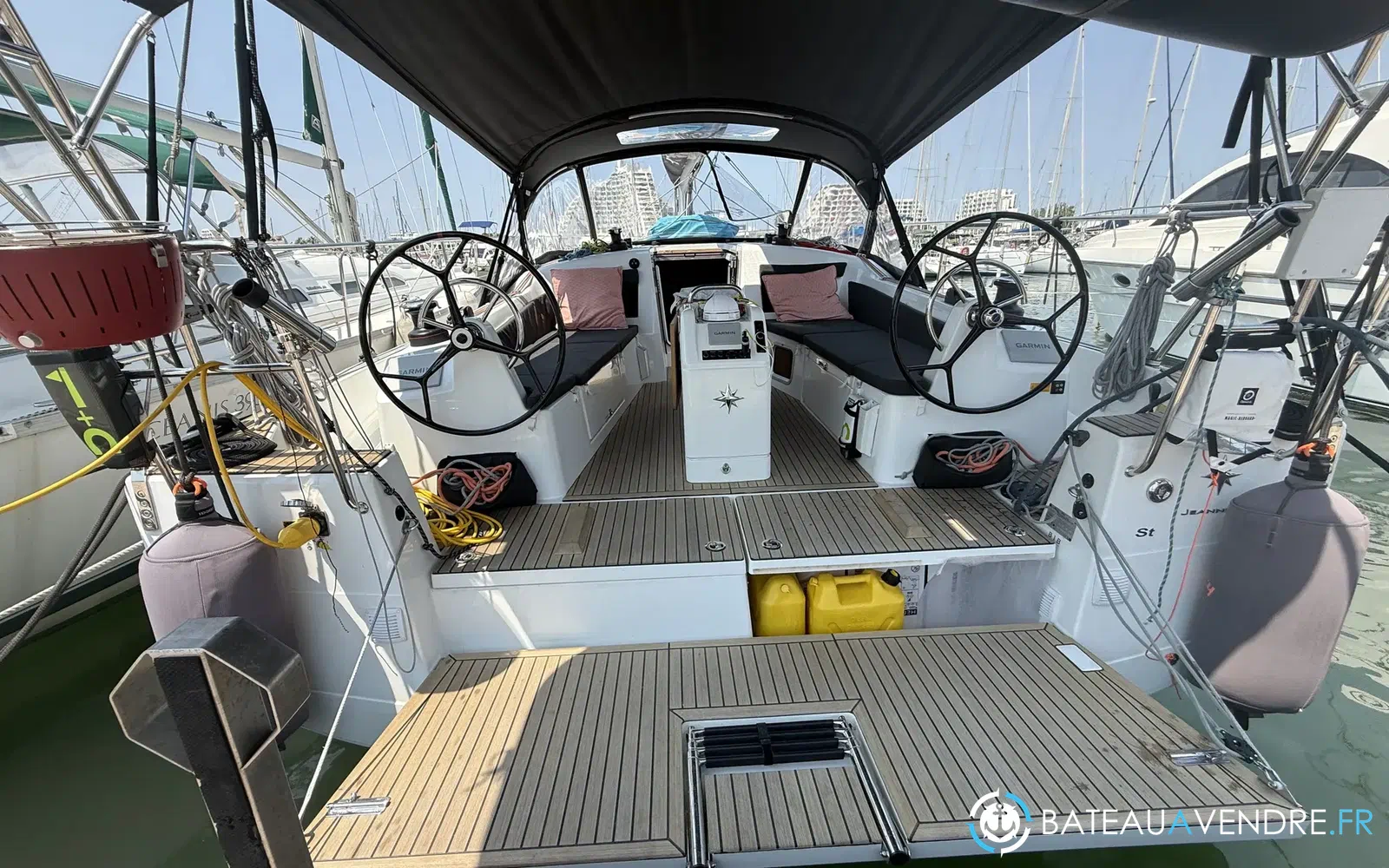 slider 11 Jeanneau Sun Odyssey 410