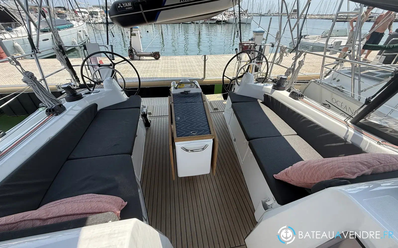 slider 12 Jeanneau Sun Odyssey 410