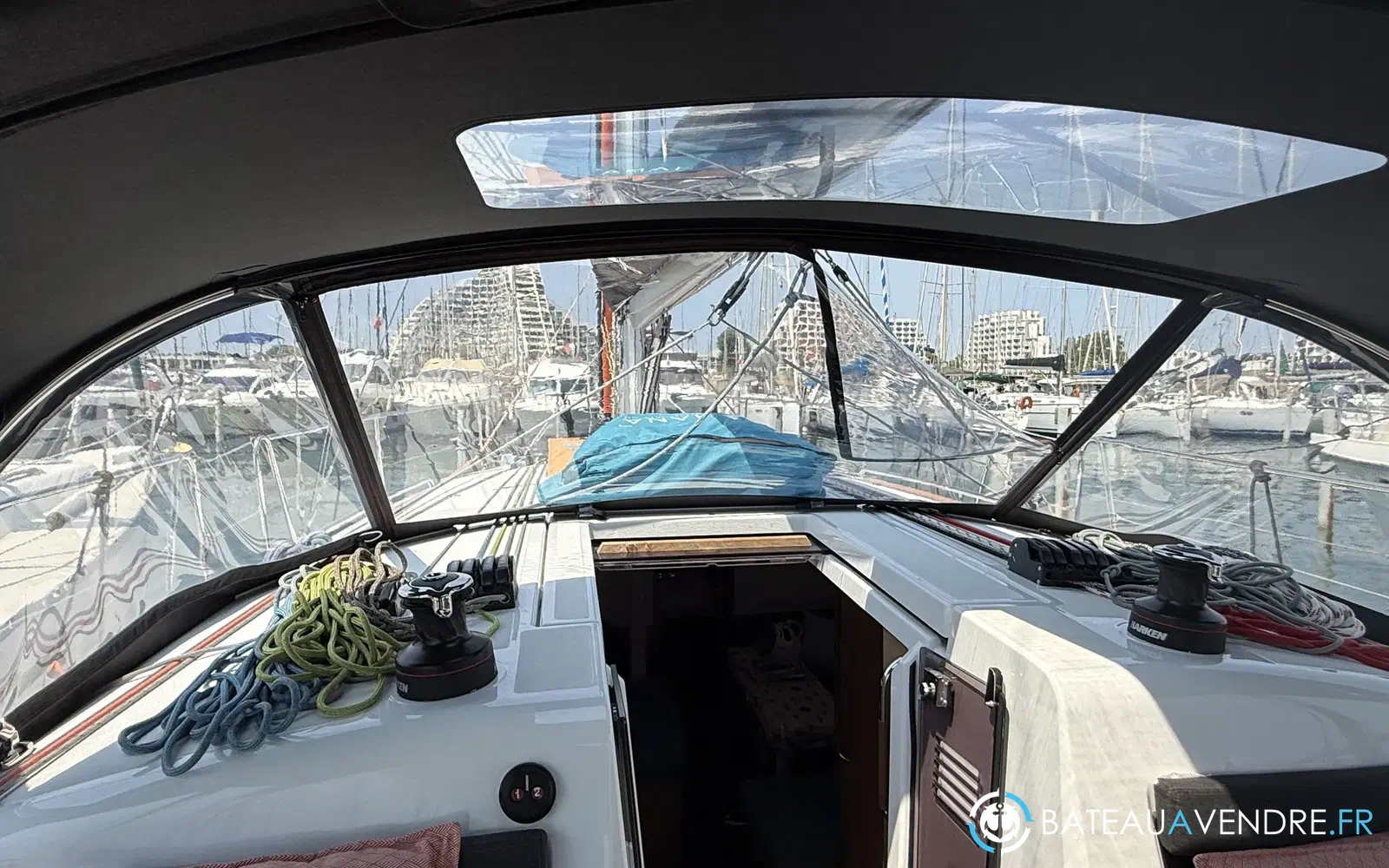 slider 26 Jeanneau Sun Odyssey 410
