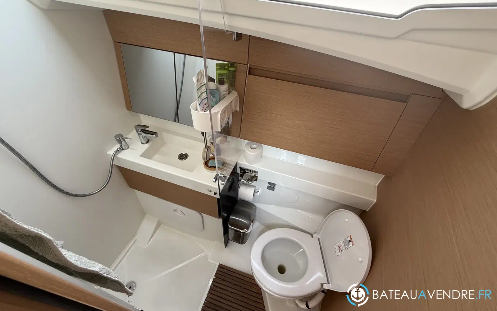 slider 35 Jeanneau Sun Odyssey 410