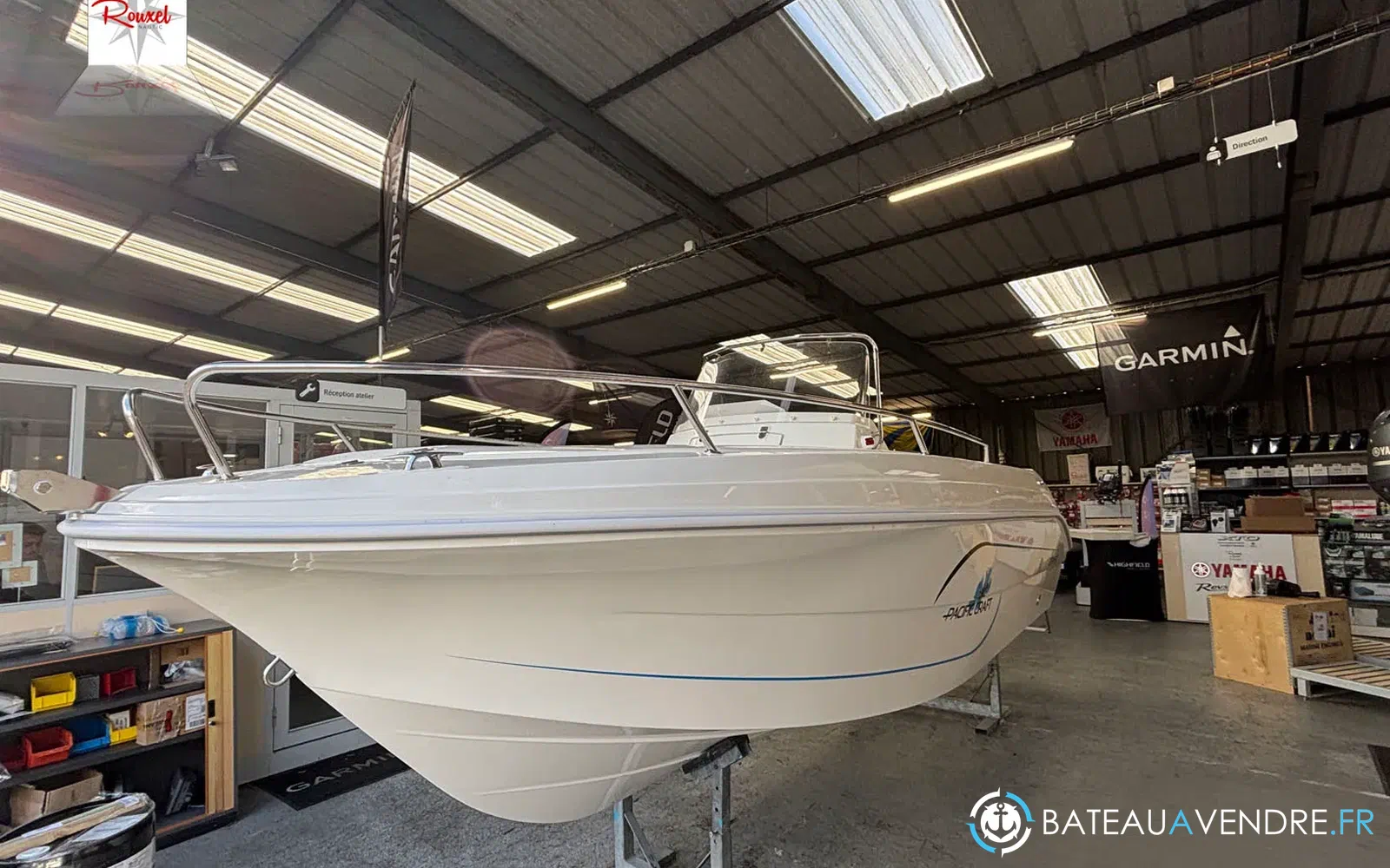 slider 9 Pacific Craft 545 Open