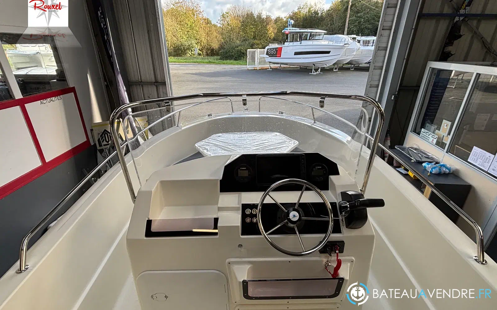 slider 10 Pacific Craft 545 Open