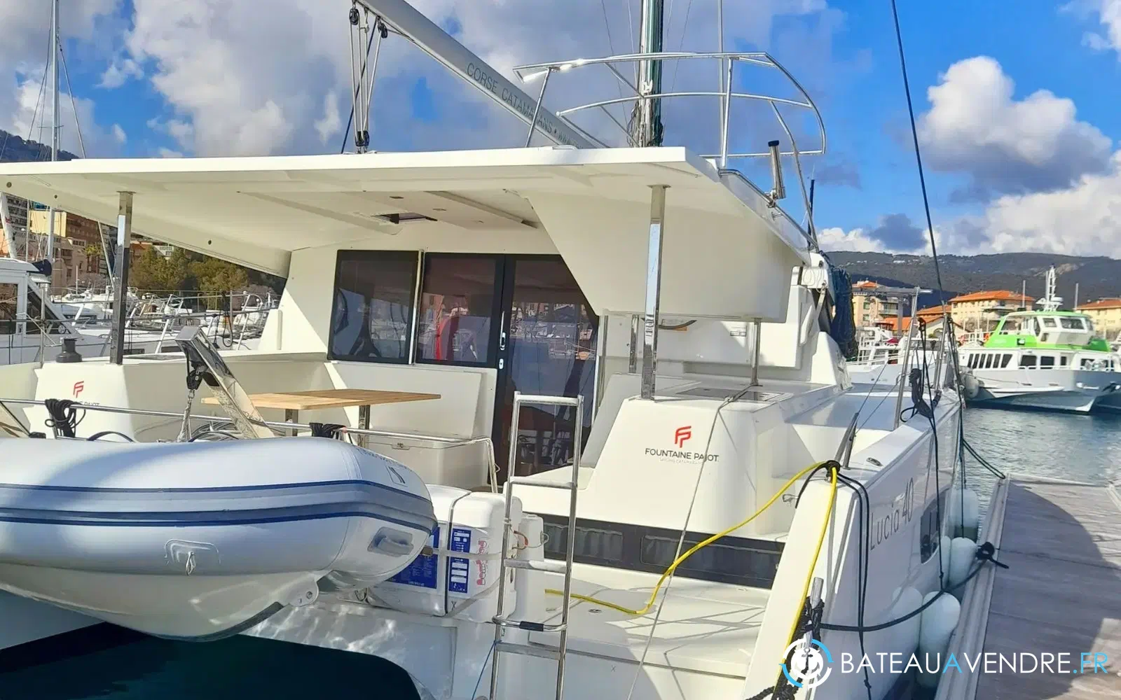 slider 2 Fountaine Pajot Lucia 40