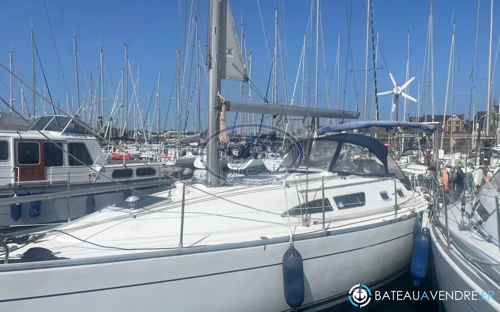 slider 14 Jeanneau Sun Odyssey 37
