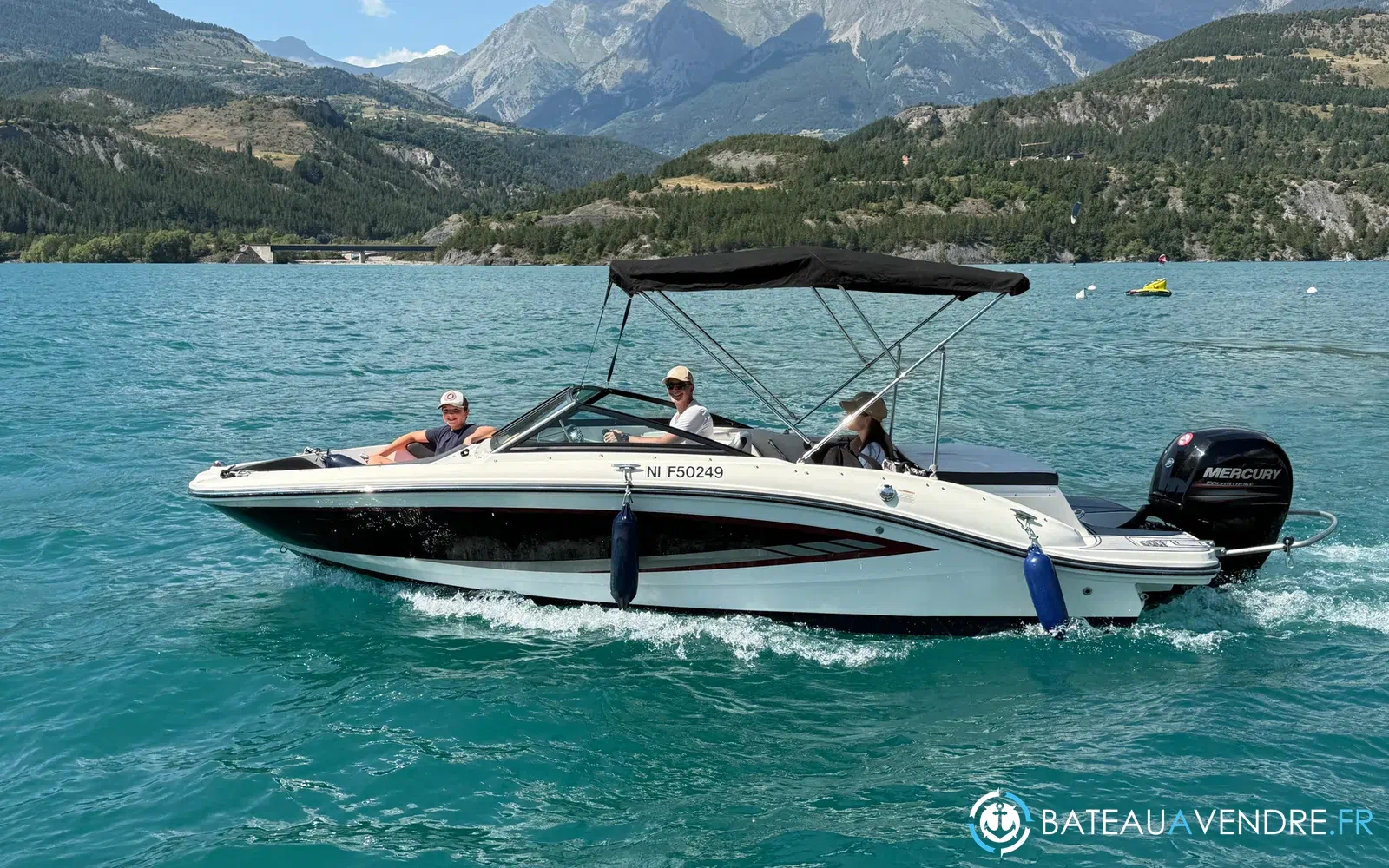 slider 6 Sea Ray 19 SPX