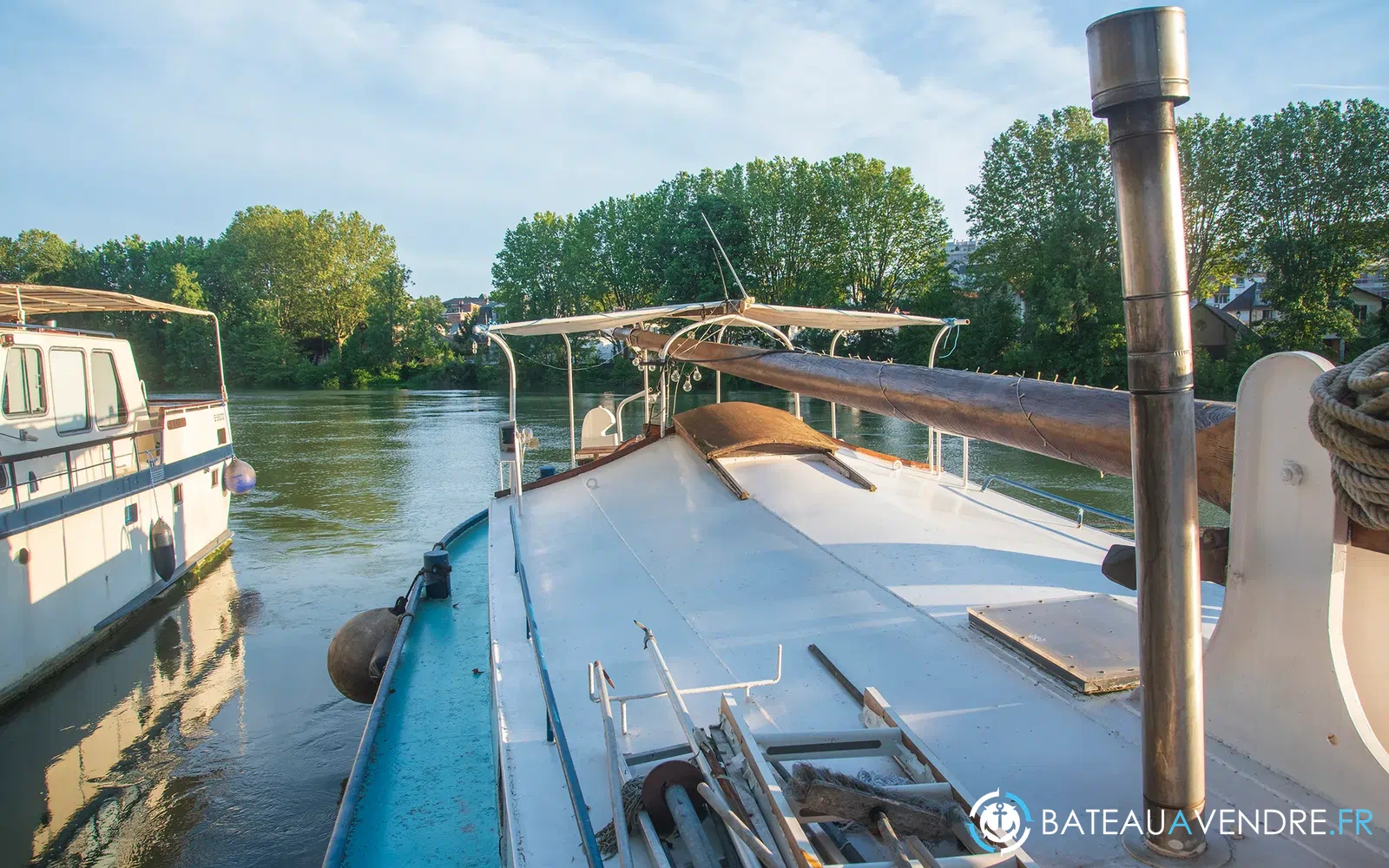 slider 9 Bateau Logement waalshokker 14,84m à vivre et naviguer