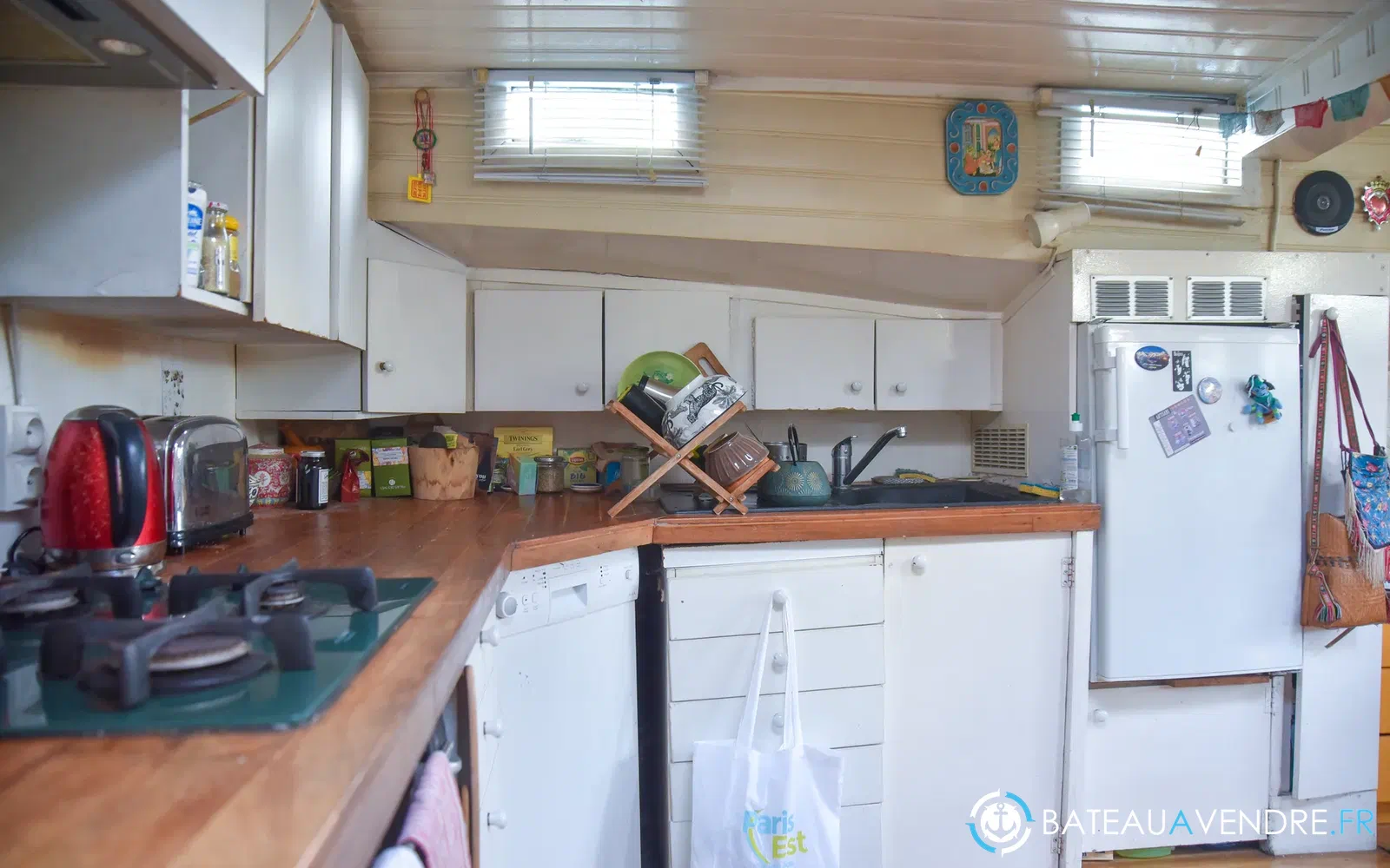 slider 12 Bateau Logement waalshokker 14,84m à vivre et naviguer