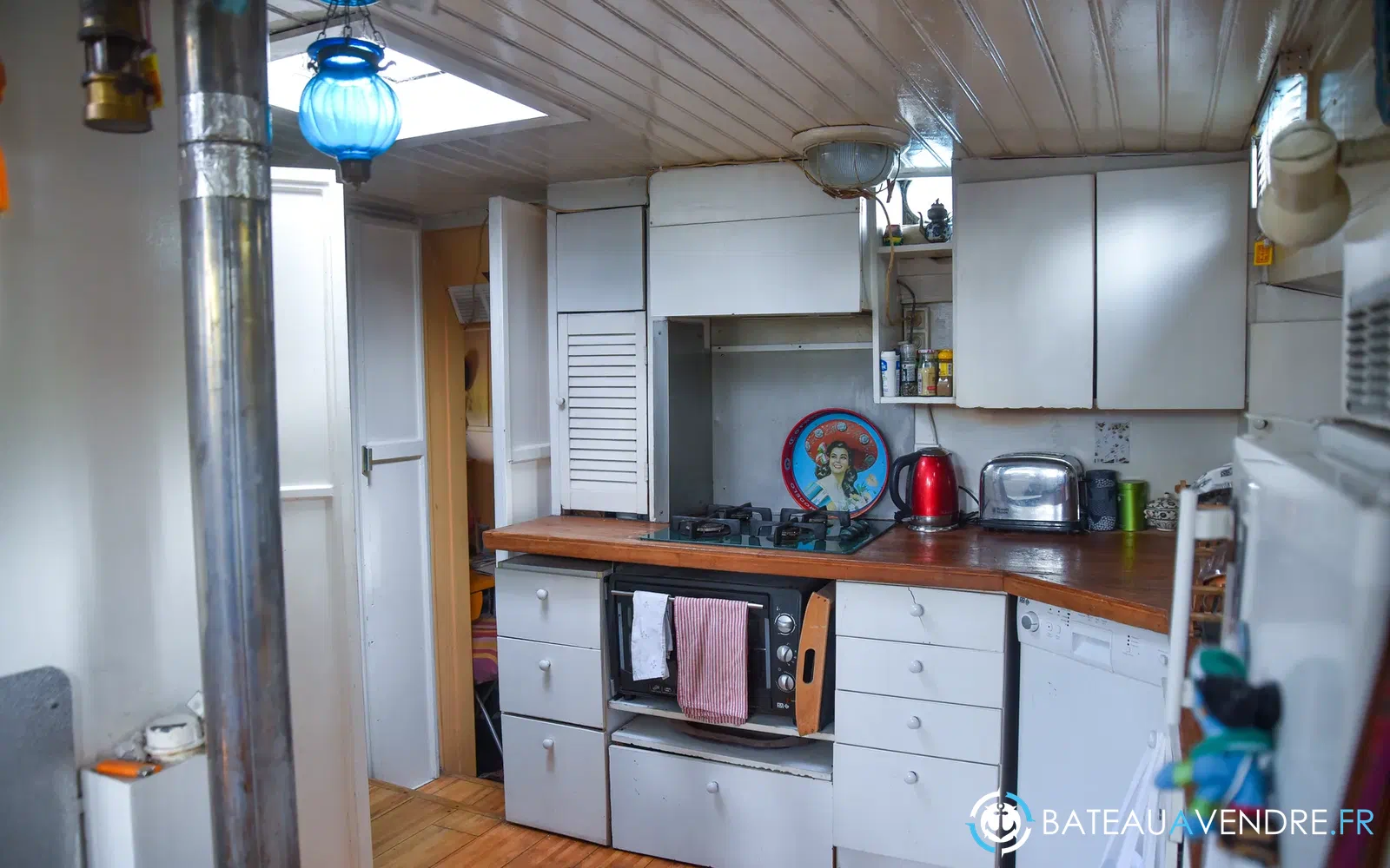 slider 13 Bateau Logement waalshokker 14,84m à vivre et naviguer