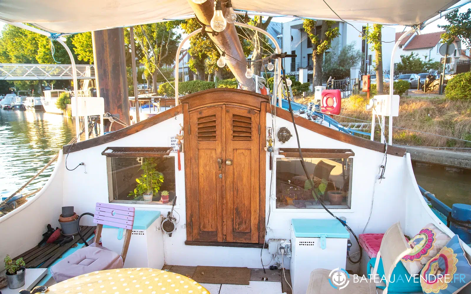 slider 7 Bateau Logement waalshokker 14,84m à vivre et naviguer