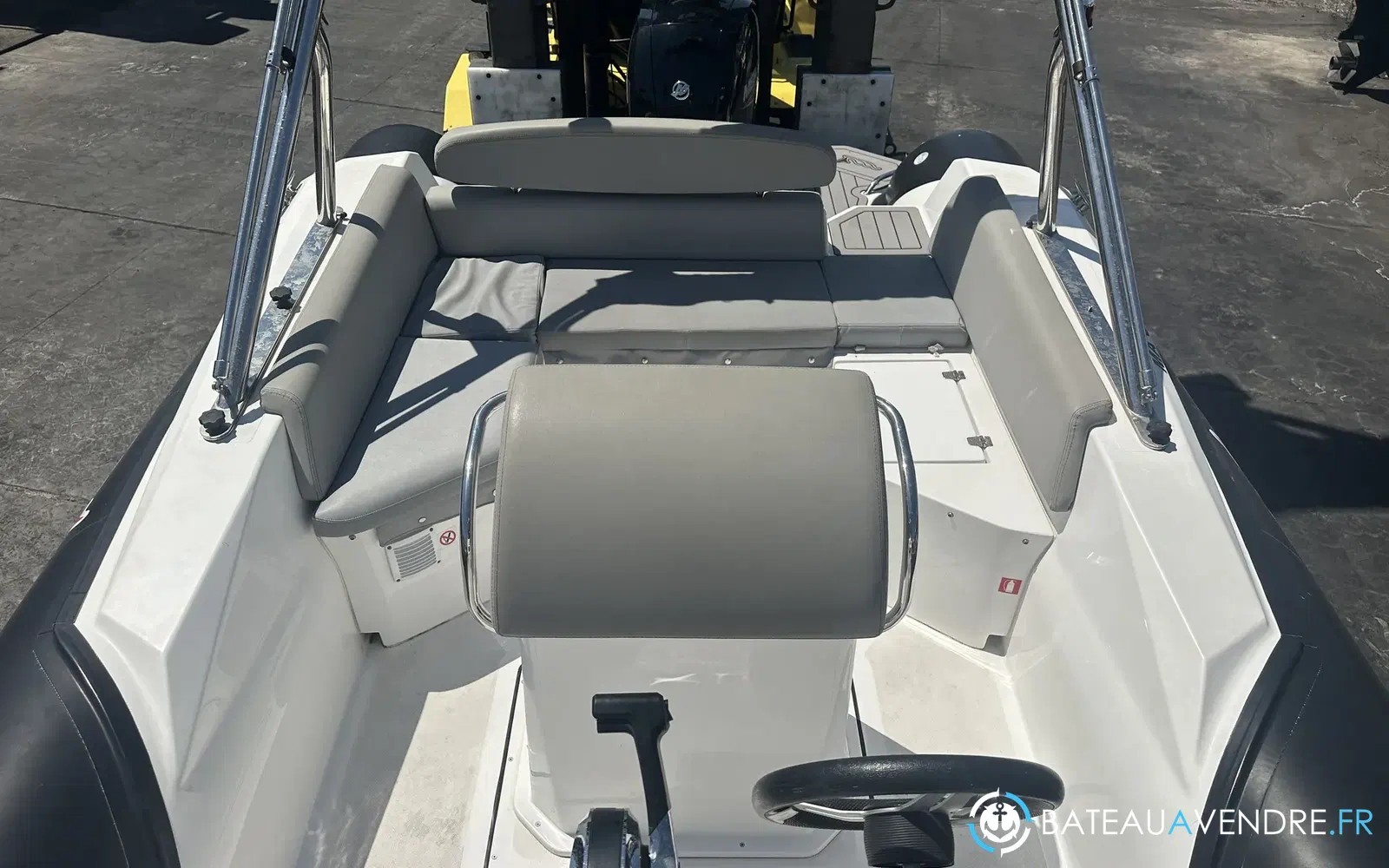 slider 8 MV Marine 25 GT