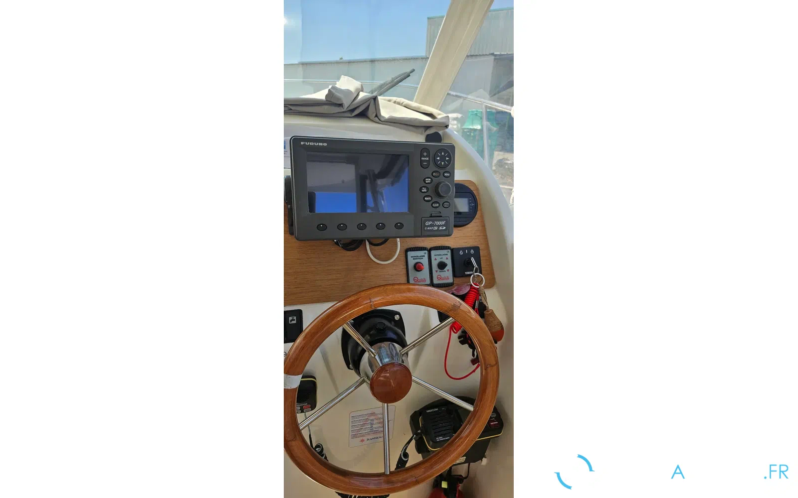 slider 13 Jeanneau Merry Fisher 725