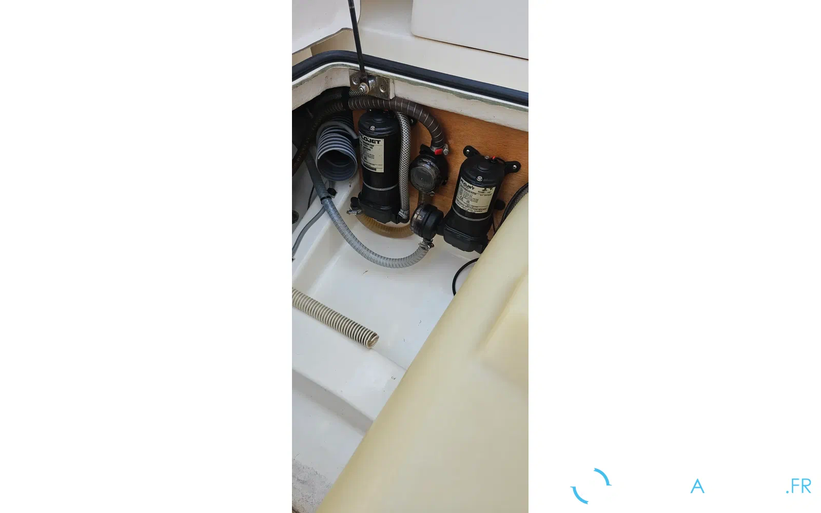 slider 19 Jeanneau Merry Fisher 725