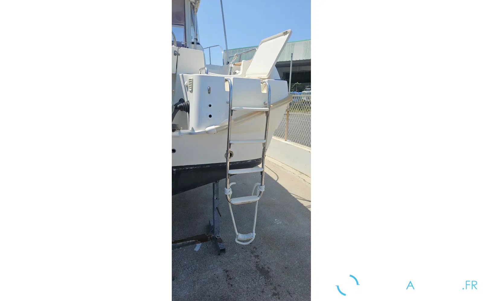 slider 5 Jeanneau Merry Fisher 725