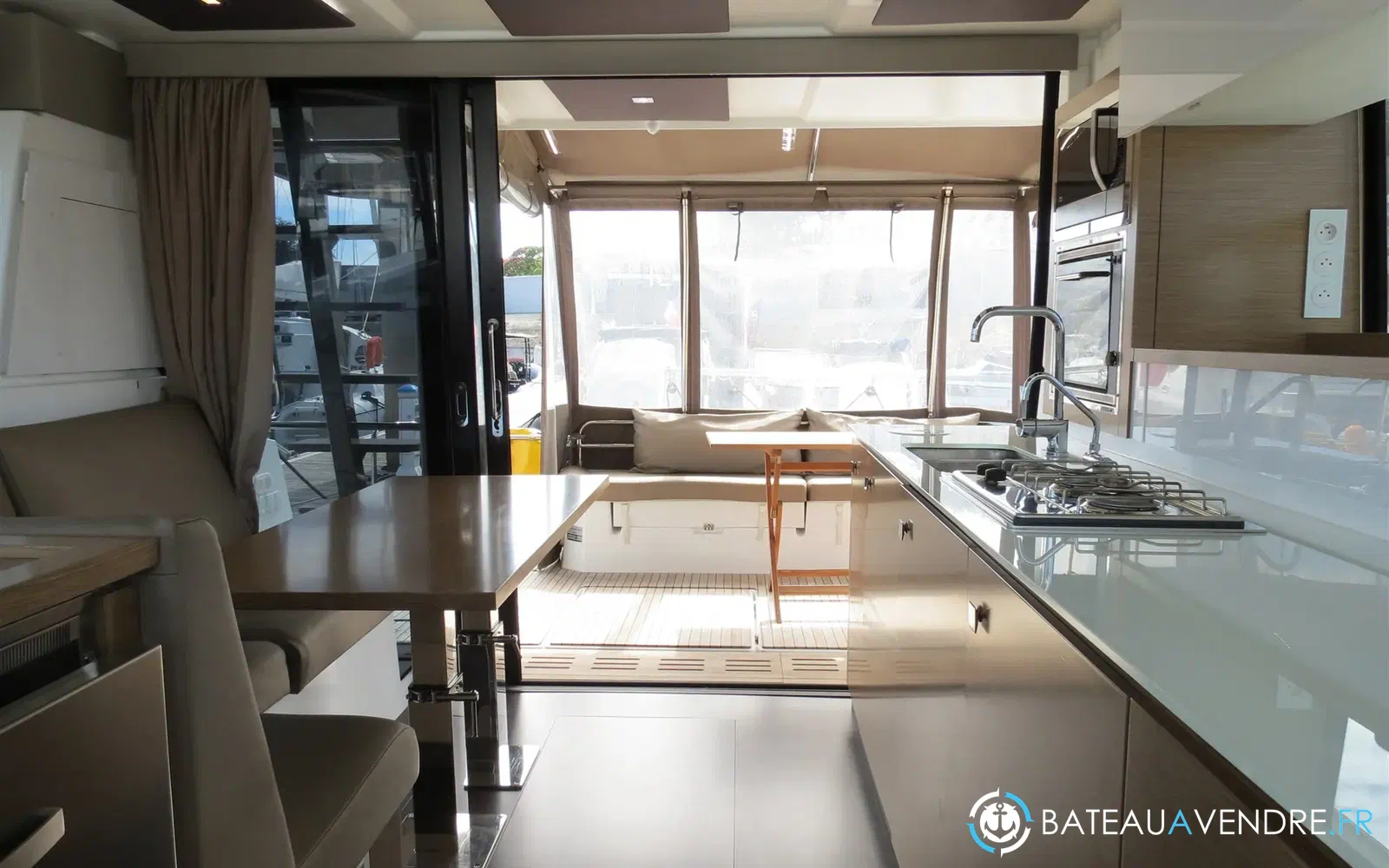slider 13 Fountaine Pajot My 37 Maestro