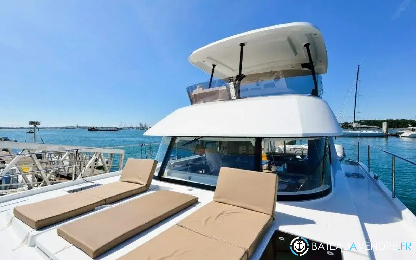 slider 7 Fountaine Pajot My 37 Maestro