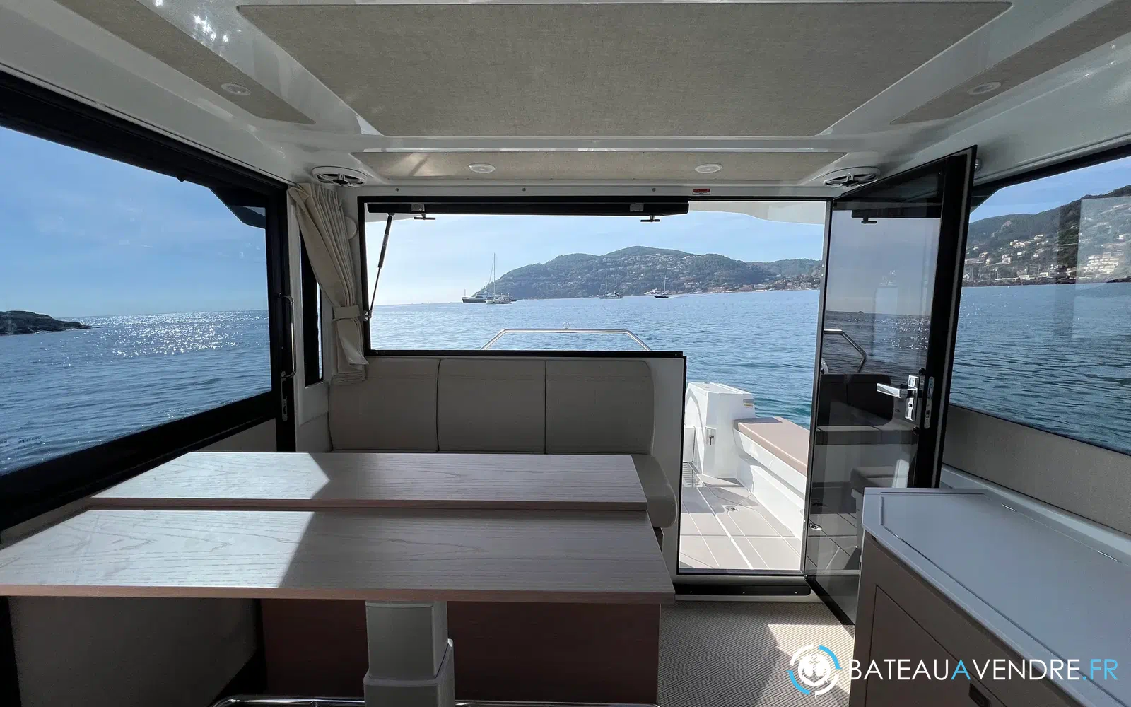 slider 12 Quarken 37 CABIN