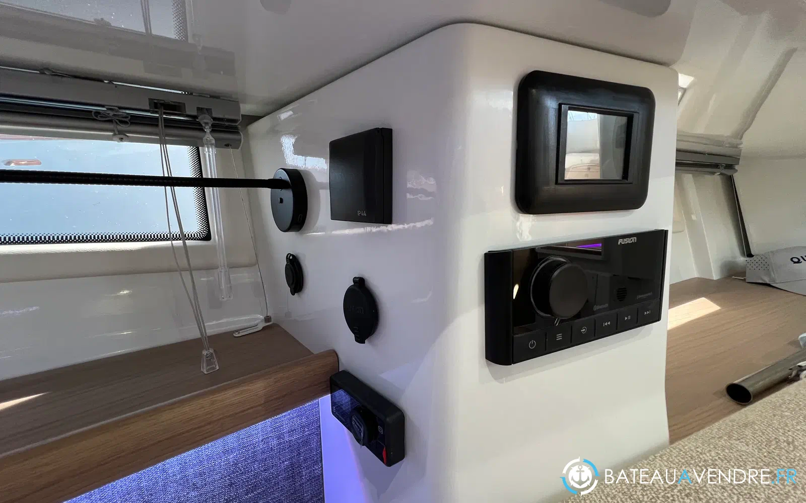 slider 38 Quarken 37 CABIN