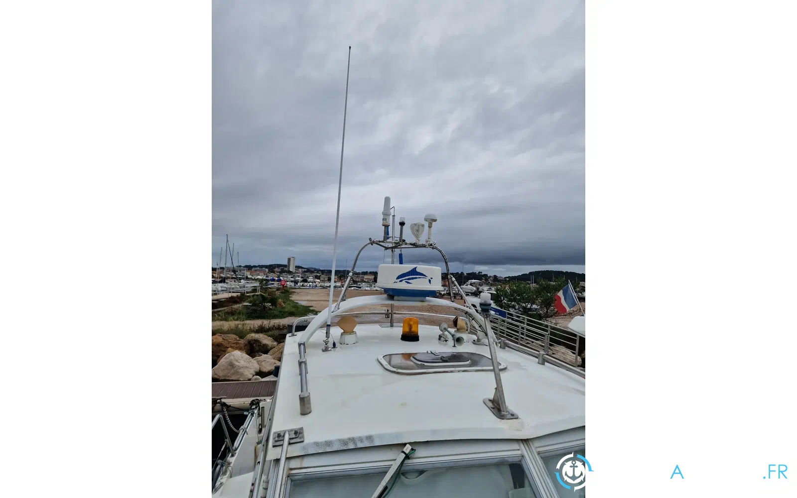 slider 23 Beneteau Antares 860