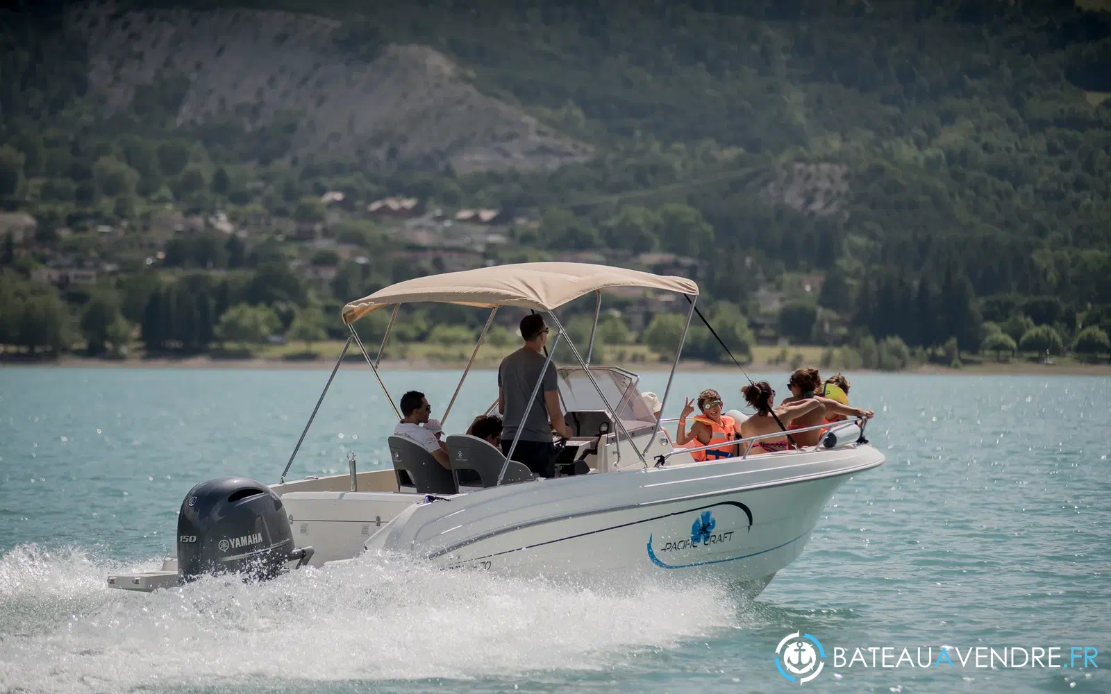 slider 2 Pacific Craft 670 Plaisance 200cv