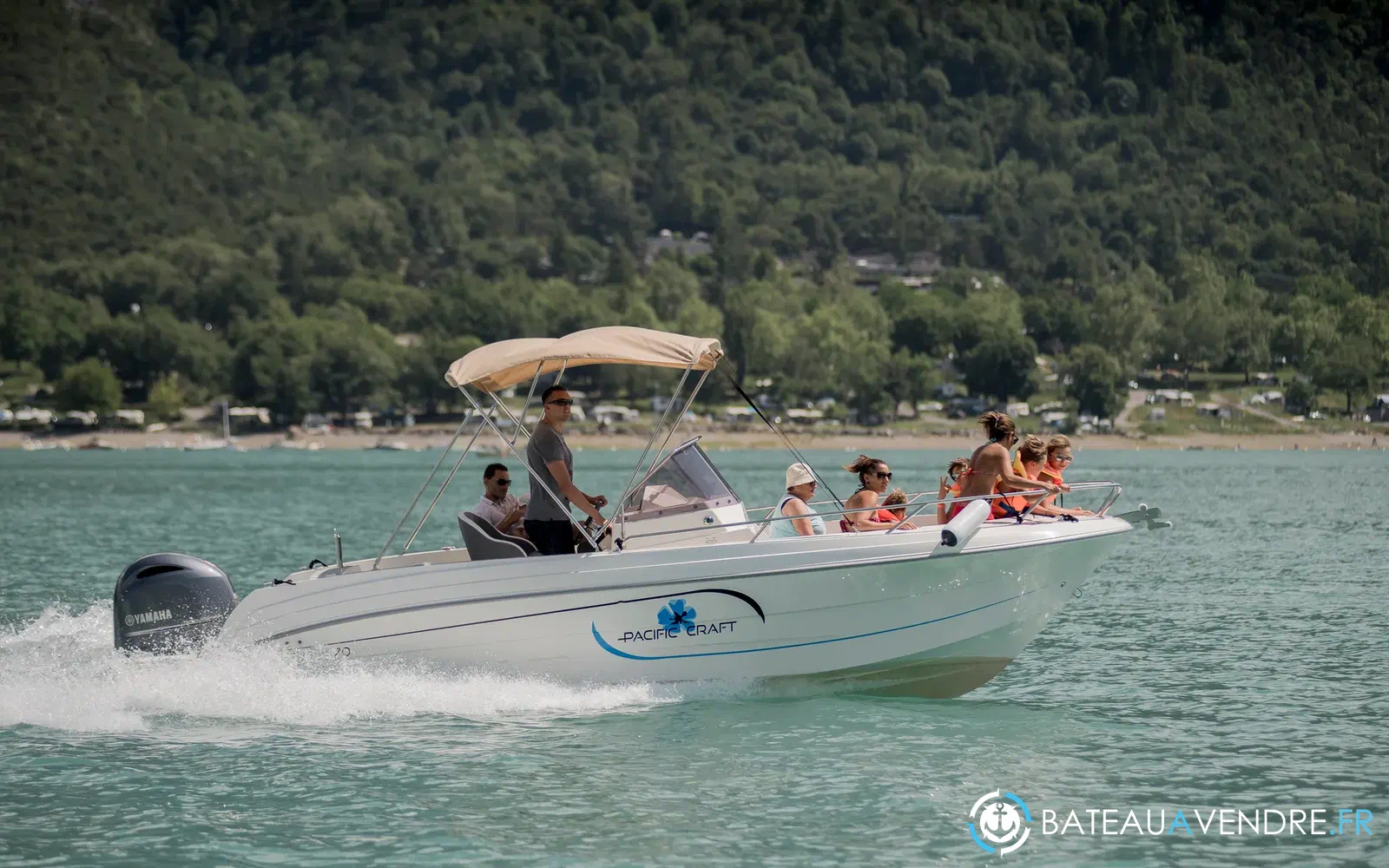 slider 3 Pacific Craft 670 Plaisance 200cv