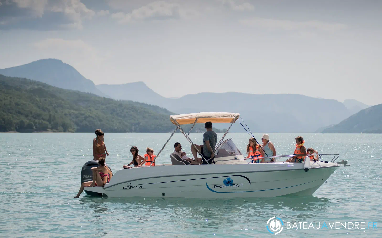 slider 5 Pacific Craft 670 Plaisance 200cv
