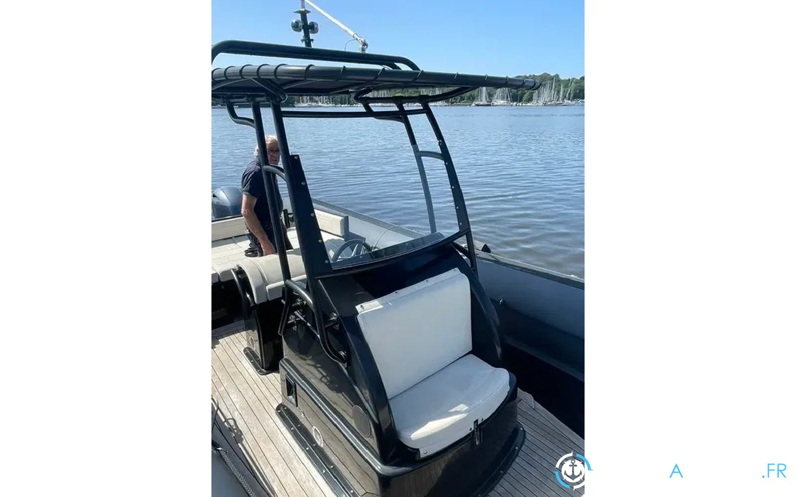 slider 7 Sea Water Phantom 280